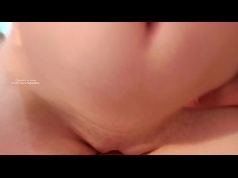 ❤️ Dormante en la ĉambro de mia fratino kaj tiel mi vekiĝis ❤ Pornofilmo ĉe ni ❌️