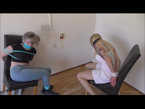 ❤️ Toksomaniulo / ligita kaj buŝoŝtopita / junulino en mizero ❤ Pornofilmo ĉe ni ❌️