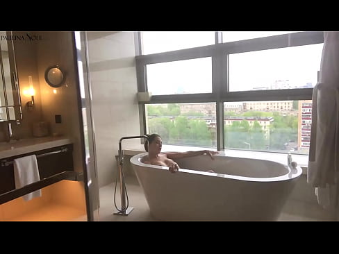 ❤️ Terura bebo Pasie ŝerĉas sian kuzon en la banĉambro ❤ Pornofilmo ĉe ni ❌️