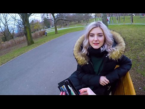 ❤️ Glutas la varman spermon de fremdulo por mono - pimo en la parko de Eva Elfie ❤ Pornofilmo ĉe ni ❌️
